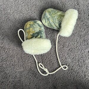 Sheepskin Thumbless Mitts